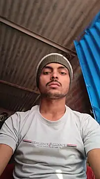 Snapshot of Suraj223kumar chatting on November 16, 2025, 3:11 am Suraj223kumar online show from November 16, 2025, 3:11 am