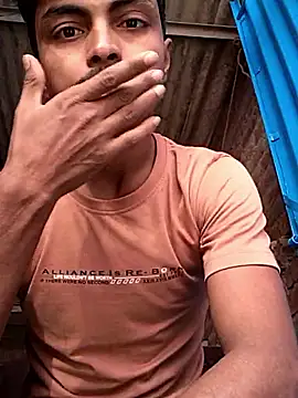 Snapshot of Suraj223kumar chatting on November 9, 2025, 2:26 am Suraj223kumar online show from November 9, 2025, 2:26 am