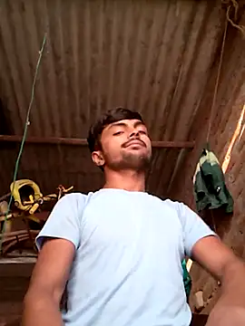 Snapshot of Suraj223kumar chatting on November 6, 2025, 1:20 am Suraj223kumar online show from November 6, 2025, 1:20 am