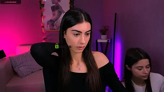 Snapshot of berry_alma chatting on December 3, 2025, 10:14 am berry alma online show from December 3, 2025, 10:14 am