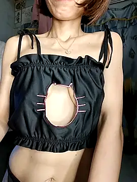 Snapshot of Lucy_limon chatting on October 28, 2025, 6:29 pm Lucy limon online show from October 28, 2025, 6:29 pm