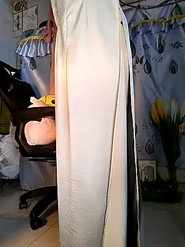 Snapshot of Lucy_limon chatting on October 29, 2025, 7:57 pm Lucy limon online show from October 29, 2025, 7:57 pm