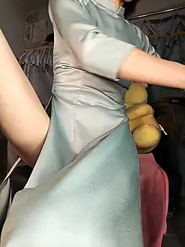 Snapshot of Lucy_limon chatting on December 1, 2025, 10:38 am Lucy limon online show from December 1, 2025, 10:38 am