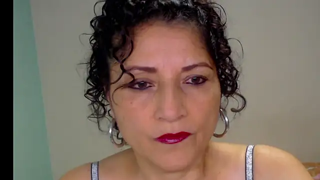 Snapshot of arianna_ros3 chatting on February 24, 2026, 2:12 am arianna ros3 online show from February 24, 2026, 2:12 am