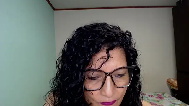 Snapshot of arianna_ros3 chatting on January 17, 2026, 2:04 am arianna ros3 online show from January 17, 2026, 2:04 am