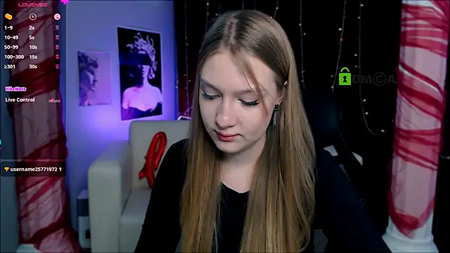 Snapshot of playful_sophie chatting on March 16, 2025, 12:22 pm playful sophie online show from March 16, 2025, 12:22 pm