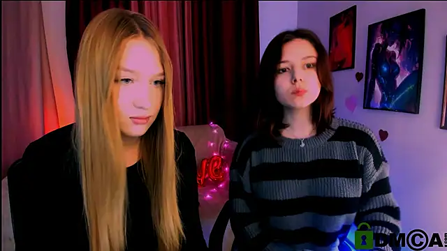 Snapshot of playful_sophie chatting on February 25, 2025, 8:21 pm playful sophie online show from February 25, 2025, 8:21 pm