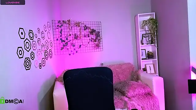 Snapshot of playful_sophie chatting on November 9, 2025, 11:03 am playful sophie online show from November 9, 2025, 11:03 am