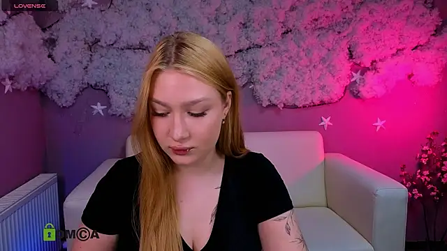 Snapshot of playful_sophie chatting on March 14, 2026, 8:26 pm playful sophie online show from March 14, 2026, 8:26 pm