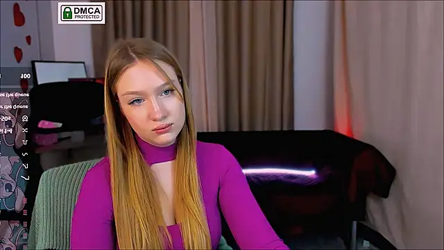 Snapshot of playful_sophie chatting on March 21, 2025, 1:56 am playful sophie online show from March 21, 2025, 1:56 am