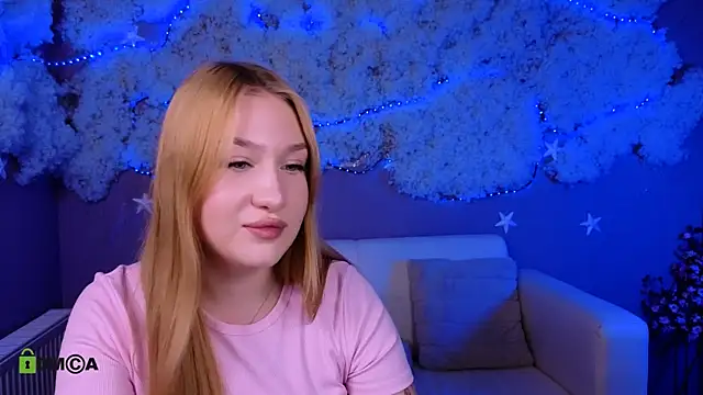 Snapshot of playful_sophie chatting on March 26, 2026, 8:07 pm playful sophie online show from March 26, 2026, 8:07 pm