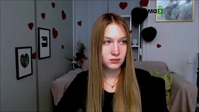 Snapshot of playful_sophie chatting on February 23, 2025, 6:34 pm playful sophie online show from February 23, 2025, 6:34 pm