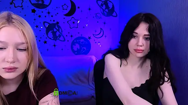 Snapshot of playful_sophie chatting on April 23, 2026, 7:15 pm playful sophie online show from April 23, 2026, 7:15 pm