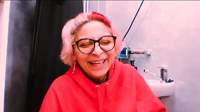 Snapshot of Lucky_Deniz chatting on November 25, 2025, 8:25 am Lucky Deniz online show from November 25, 2025, 8:25 am