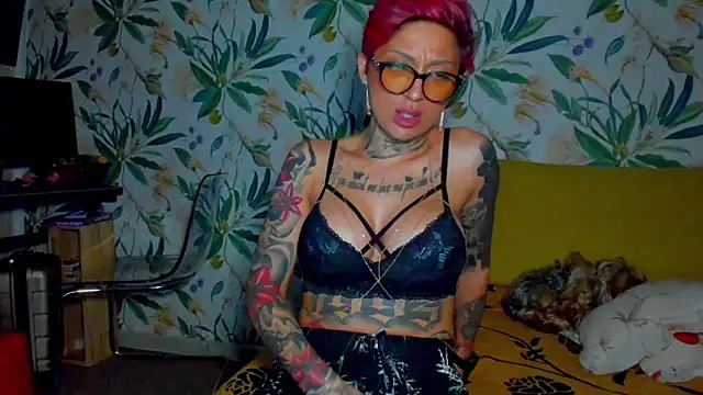 Lucky Deniz online show from February 9, 2026, 11:03 pm