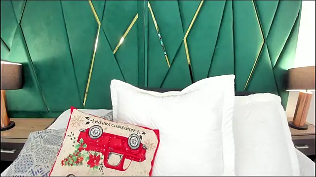 Tamara Myller online show from December 16, 2025, 12:20 pm