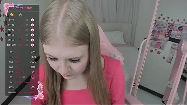 Snapshot of Miss_Esmiie chatting on January 17, 2025, 4:17 am Miss Esmiie online show from January 17, 2025, 4:17 am