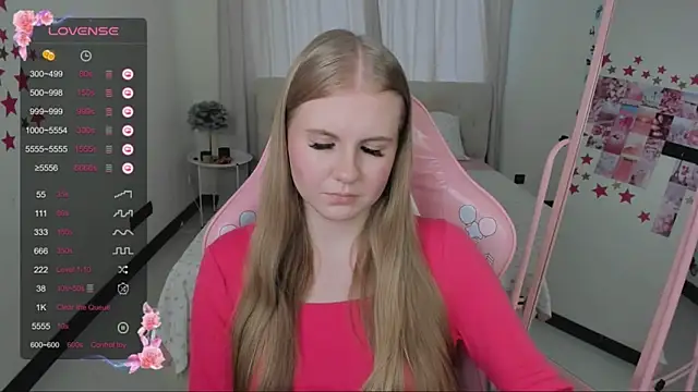 Snapshot of Miss_Esmiie chatting on January 17, 2025, 10:22 am Miss Esmiie online show from January 17, 2025, 10:22 am