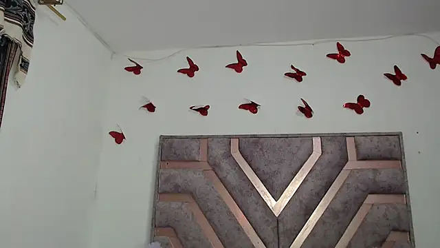 Snapshot of Anny_Fox- chatting on September 24, 2025, 3:46 am Anny Fox- online show from September 24, 2025, 3:46 am