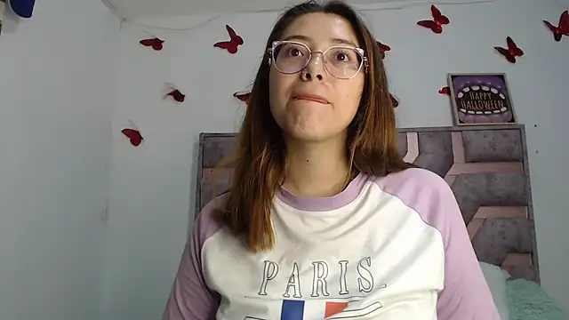 Snapshot of Anny_Fox- chatting on October 25, 2025, 3:49 am Anny Fox- online show from October 25, 2025, 3:49 am