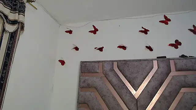 Snapshot of Anny_Fox- chatting on October 4, 2025, 3:19 am Anny Fox- online show from October 4, 2025, 3:19 am