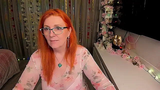 Snapshot of Fire-Fox-One chatting on March 22, 2025, 1:11 am Fire-Fox-One online show from March 22, 2025, 1:11 am