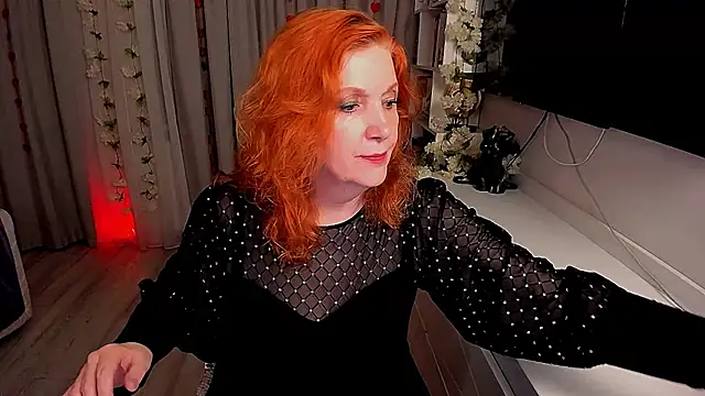 Snapshot of Fire-Fox-One chatting on October 20, 2025, 8:53 pm Fire-Fox-One online show from October 20, 2025, 8:53 pm