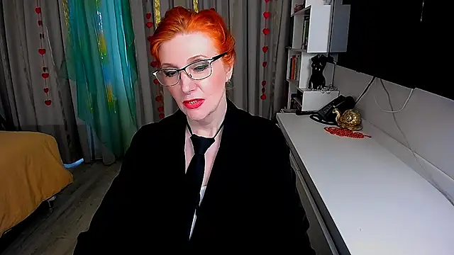 Snapshot of Fire-Fox-One chatting on April 22, 2026, 4:25 pm Fire-Fox-One online show from April 22, 2026, 4:25 pm