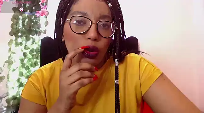 AmyBriiggs online show from January 28, 2025, 12:22 pm