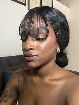 Snapshot of Zizi-campbel chatting on January 31, 2025, 3:22 pm Zizi-campbel online show from January 31, 2025, 3:22 pm