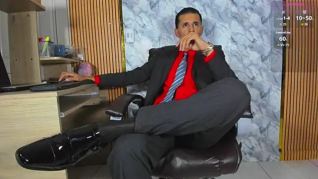 Snapshot of Hideintheoffice chatting on May 23, 2026, 1:37 am Hideintheoffice online show from May 23, 2026, 1:37 am