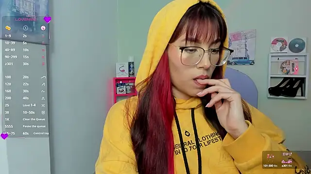 Snapshot of Fresita_Rosita chatting on March 4, 2025, 3:26 pm Fresita Rosita online show from March 4, 2025, 3:26 pm