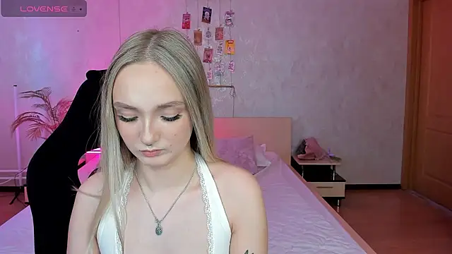 Cheryl  Brown online show from March 15, 2025, 4:13 am