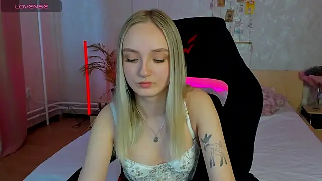 Cheryl  Brown online show from March 4, 2025, 4:06 am