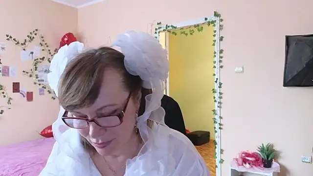 Miss Moren online show from April 2, 2026, 9:38 am