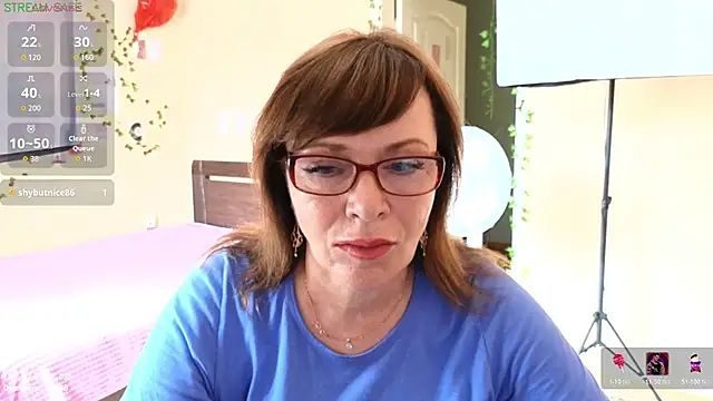 Snapshot of Miss_Moren chatting on July 25, 2026, 6:32 am Miss Moren online show from July 25, 2026, 6:32 am