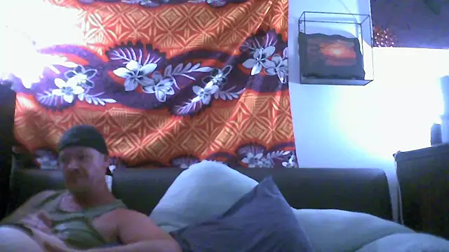 Snapshot of lara1105 chatting on February 6, 2025, 4:47 pm lara1105 online show from February 6, 2025, 4:47 pm