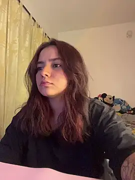 Snapshot of Ema_kraus chatting on April 21, 2026, 12:56 am Ema kraus online show from April 21, 2026, 12:56 am