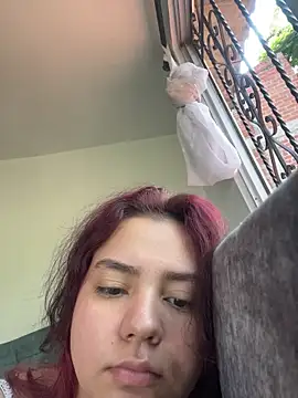 Snapshot of Ema_kraus chatting on April 11, 2026, 8:01 pm Ema kraus online show from April 11, 2026, 8:01 pm