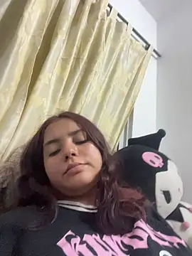 Snapshot of Ema_kraus chatting on April 17, 2026, 2:47 am Ema kraus online show from April 17, 2026, 2:47 am