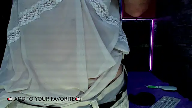 Snapshot of perfectlump chatting on March 17, 2025, 11:35 pm perfectlump online show from March 17, 2025, 11:35 pm