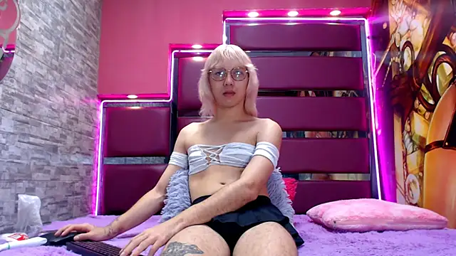 Snapshot of perfectlump chatting on October 10, 2025, 12:39 pm perfectlump online show from October 10, 2025, 12:39 pm