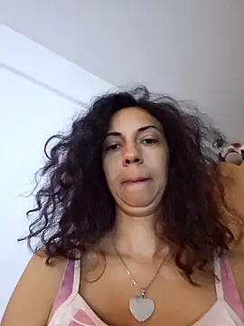 Snapshot of naughty69curls chatting on October 10, 2025, 2:29 pm naughty69curls online show from October 10, 2025, 2:29 pm