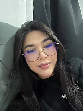 Snapshot of RoseCassie chatting on May 23, 2026, 12:20 am RoseCassie online show from May 23, 2026, 12:20 am