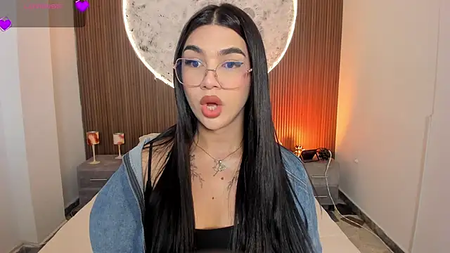 RoseCassie online show from March 11, 2026, 1:27 pm