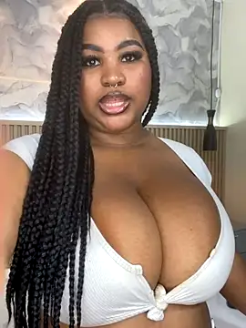 Snapshot of AinaraJimenez chatting on November 5, 2025, 6:55 pm AinaraJimenez online show from November 5, 2025, 6:55 pm