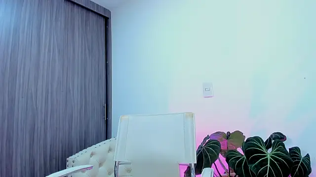 Sara Leblanc online show from October 1, 2025, 3:05 pm