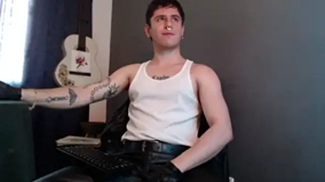 Snapshot of Antonello_Vannucci chatting on January 18, 2026, 5:16 pm Antonello Vannucci online show from January 18, 2026, 5:16 pm