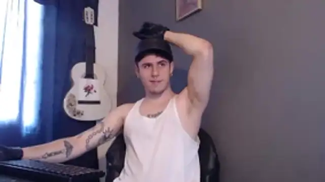 Snapshot of Antonello_Vannucci chatting on January 10, 2026, 4:02 pm Antonello Vannucci online show from January 10, 2026, 4:02 pm