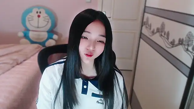 xiao-xiao-D online show from November 22, 2025, 3:33 pm